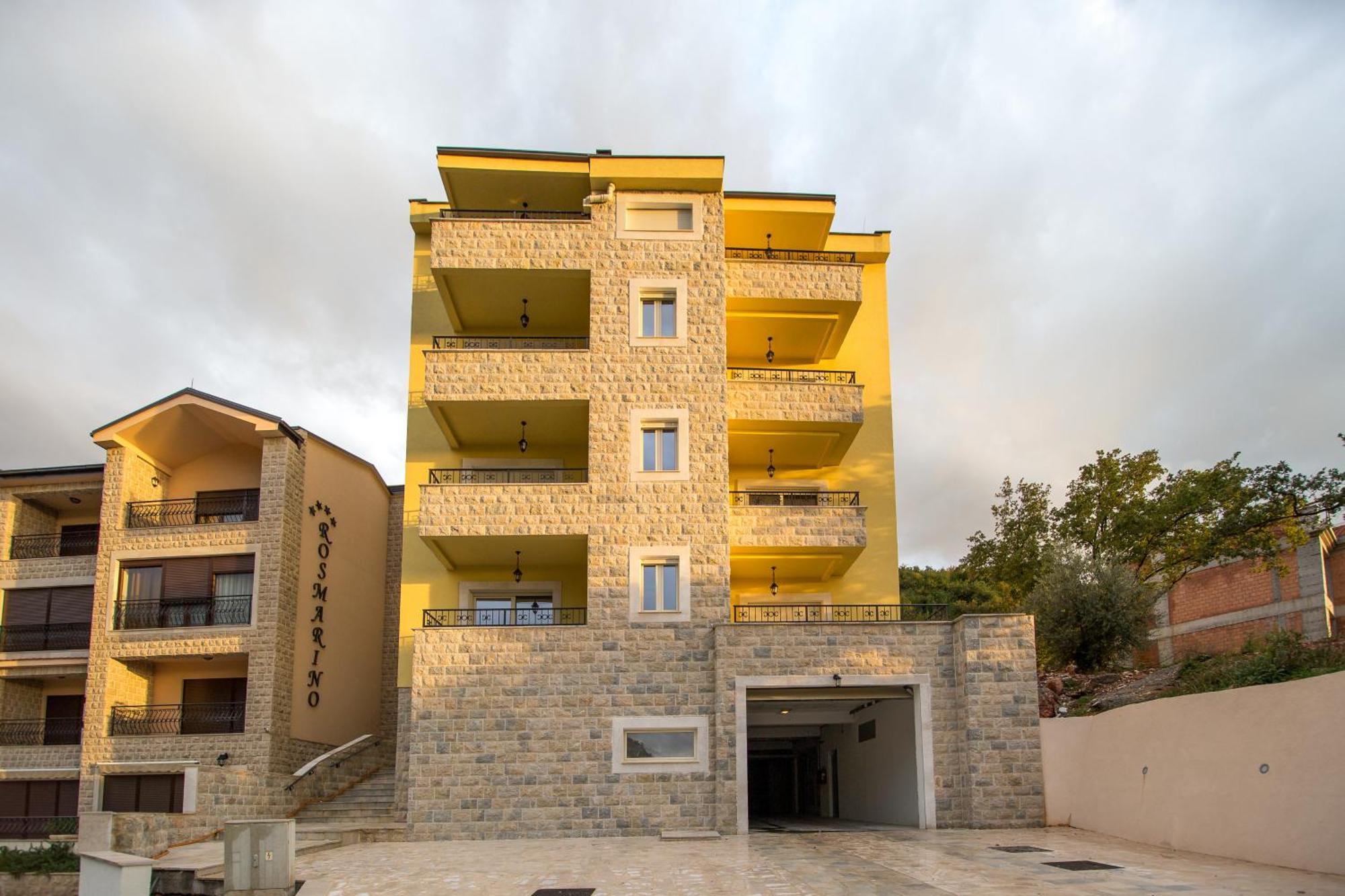 Lux Apartment Amarin Przno  Bagian luar foto